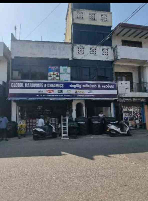 Commercial building for rent in dehiwala 1st floor