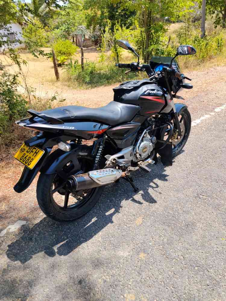 Bajaj pulser 150