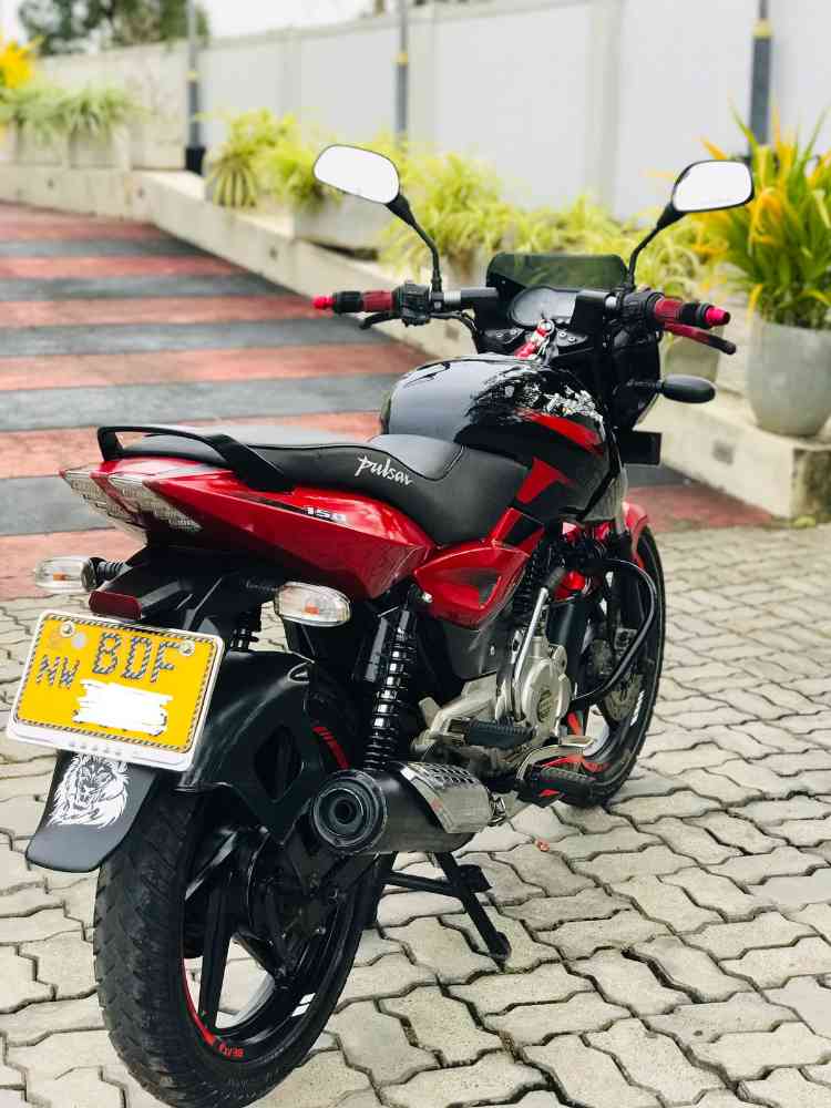 Pulser 150