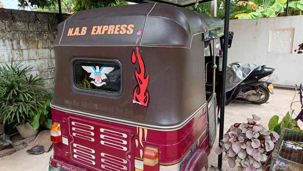 Bajaj Three-wheeler 2001