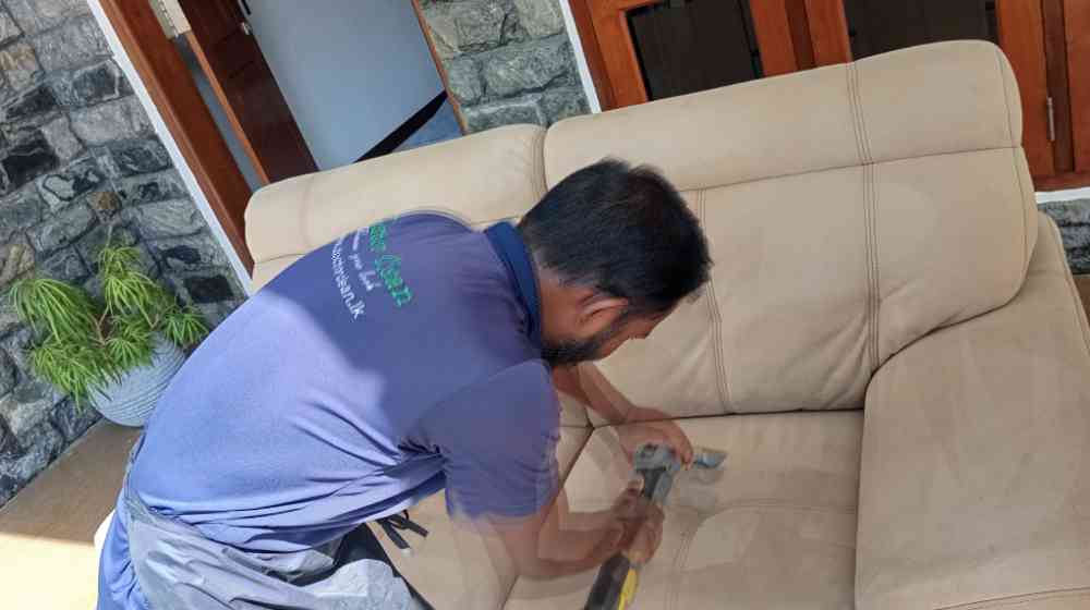 Sofa cleaning services