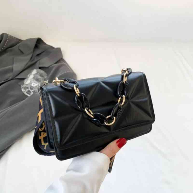 Ari crossbody hand bag