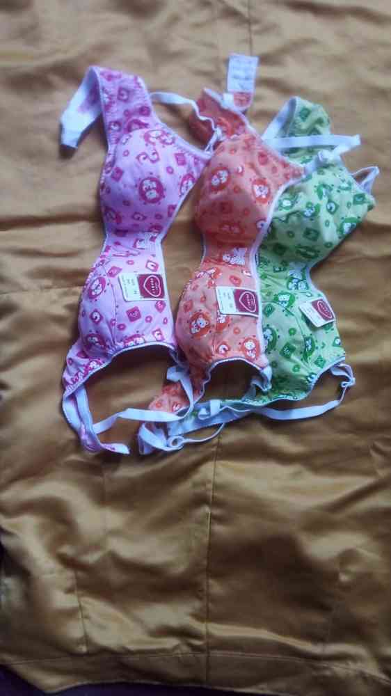 Teenagers bra