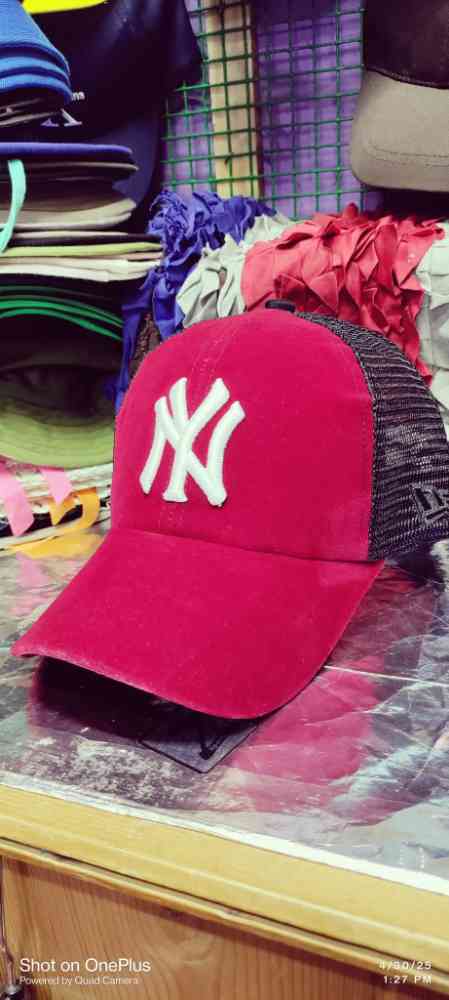 Caps