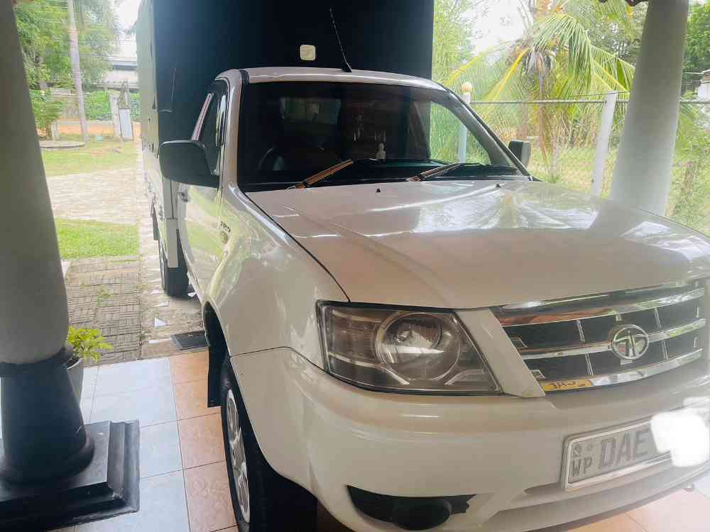 Tata xenon light truck