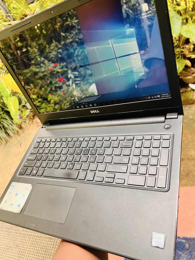 Inspire 300 laptop