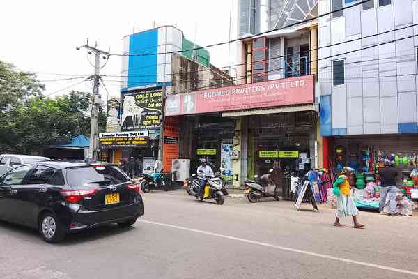 Showroom for rent in negombo