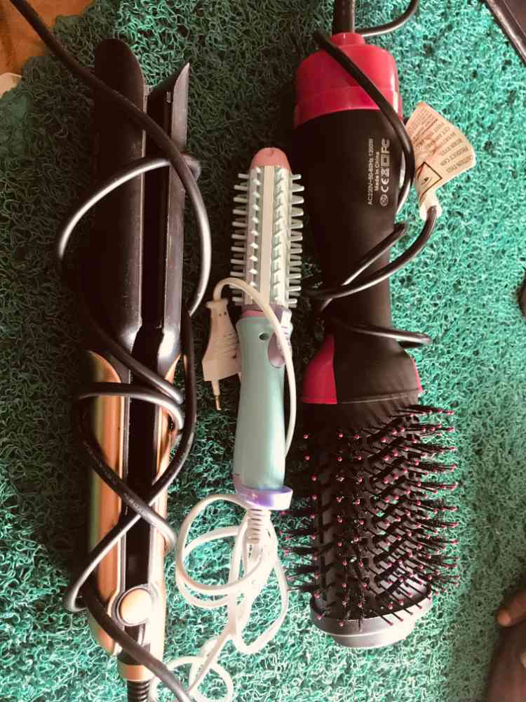 Hair dry and hot comb