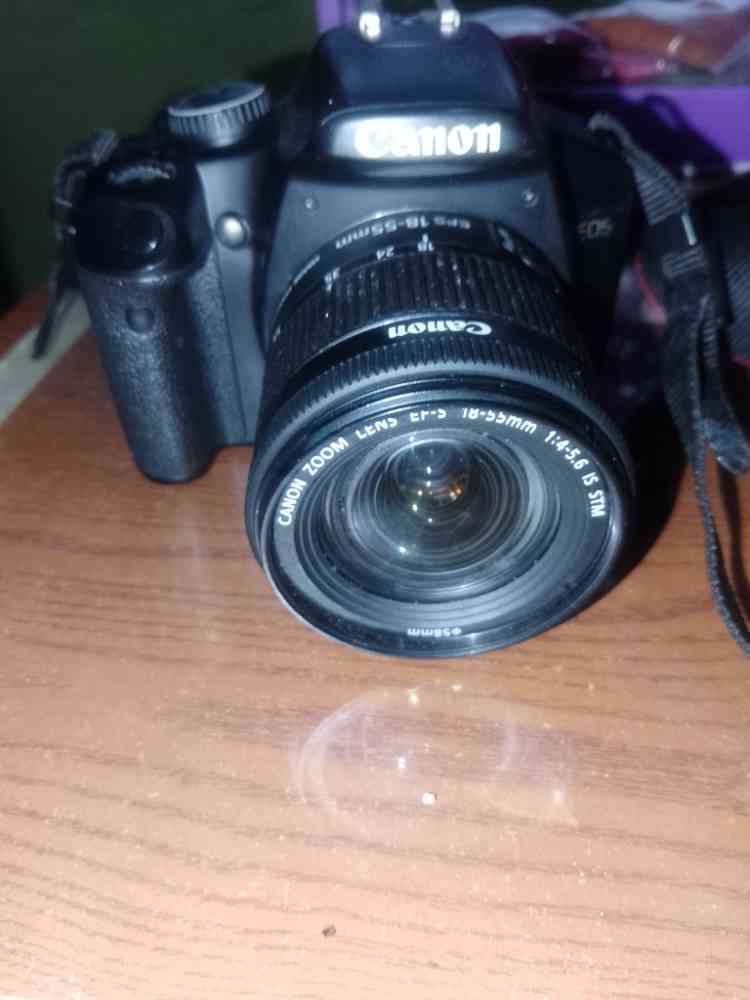 DSLR Camera