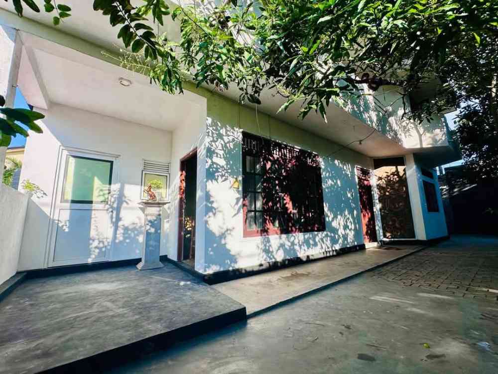 8.1 Perch 2 story house for sale
