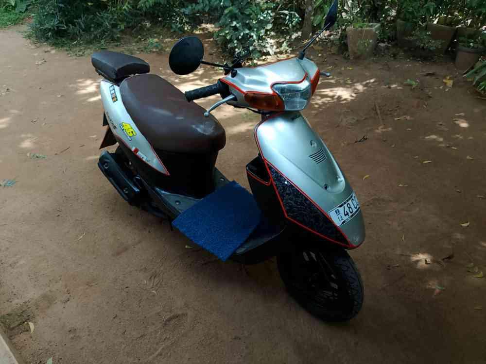 Suzuki 48cc scooter