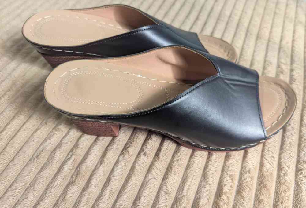 Brand new heel sandals for sale