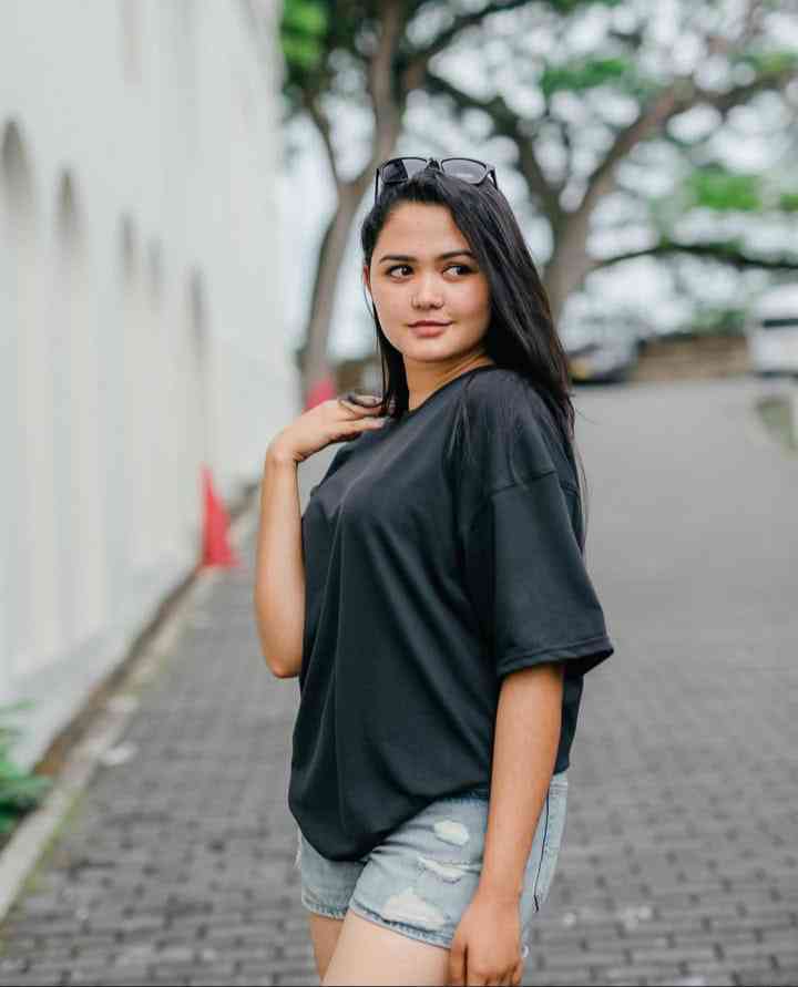 Over size plain t-shirts
