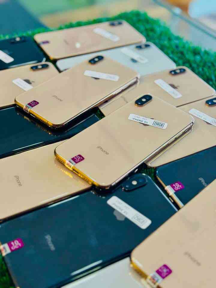 iPhone XS