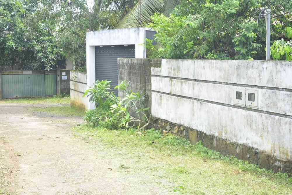 Kahathuduwa house for sale