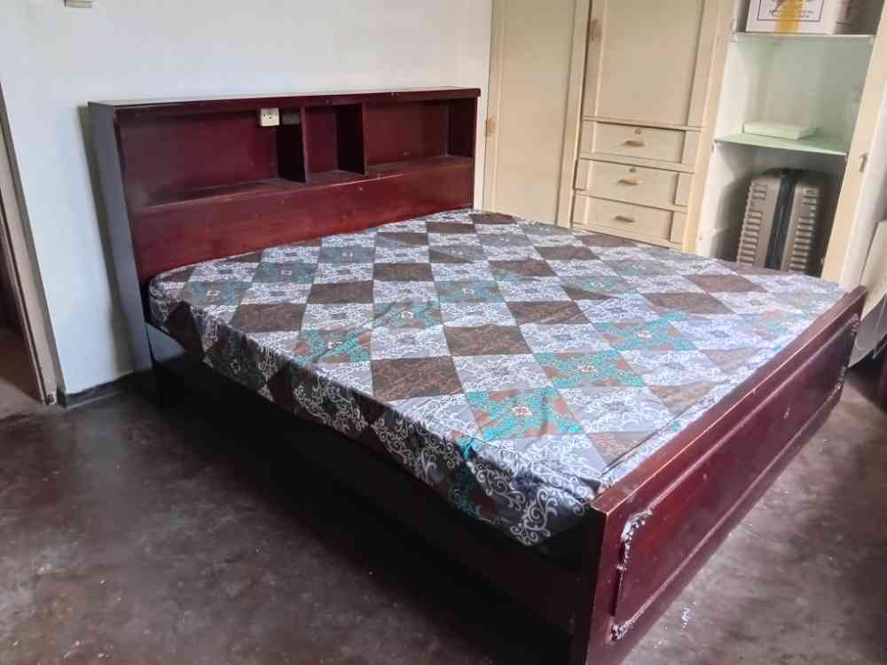Double Bed 6×6 with mattress