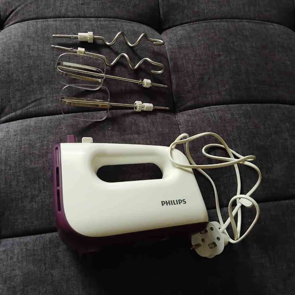 Hand mixer
