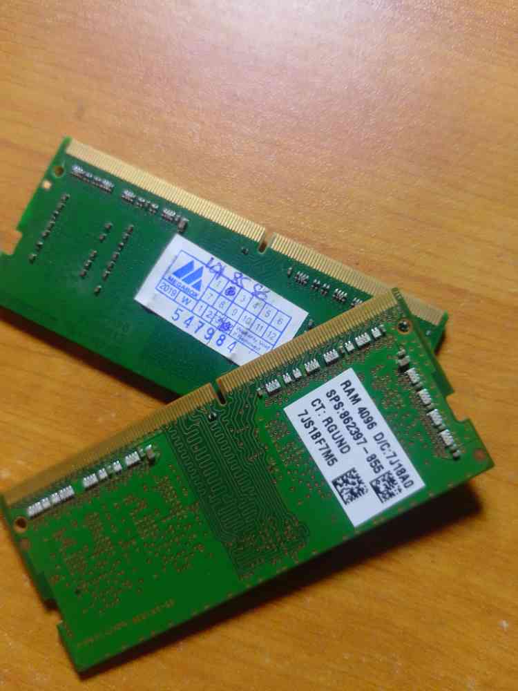 4GB laptop ram
