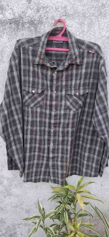 Men's shirt