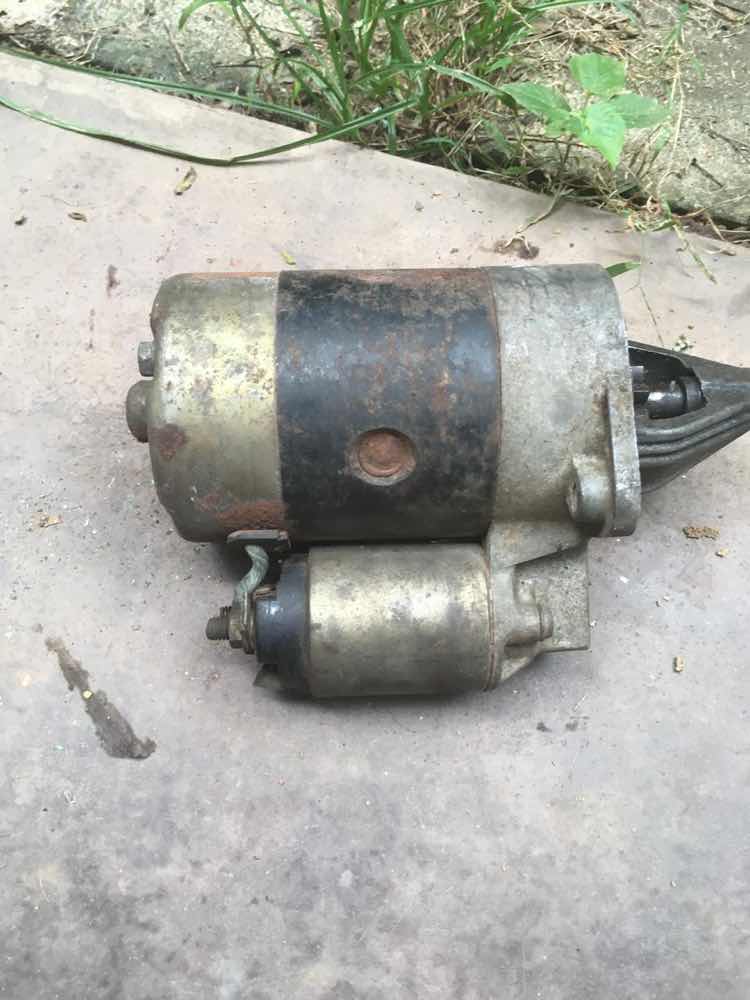 Lancer starter motor