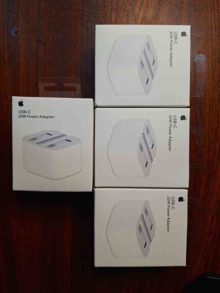 Apple 20W power adapter