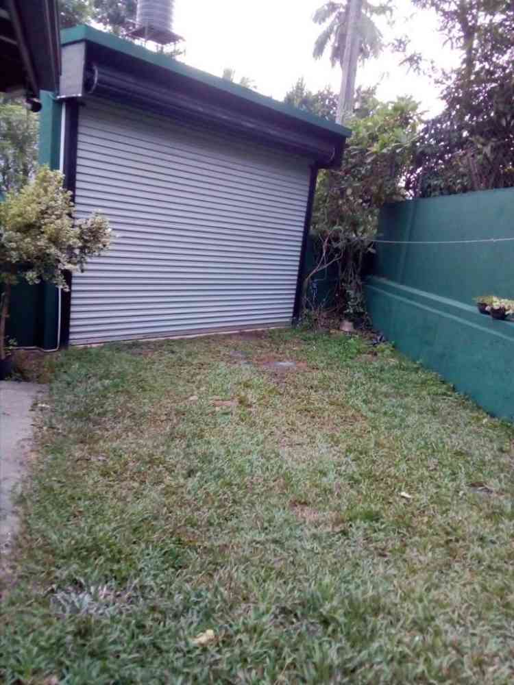 Hause for sale in kaduwela