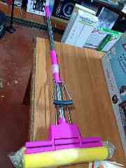 Squeeze mop