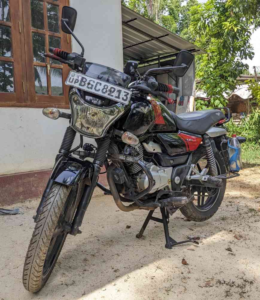 Bajaj v15