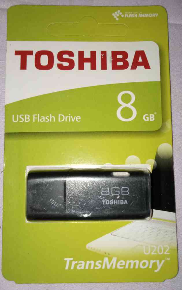 Toshiba flash drive 8gb
