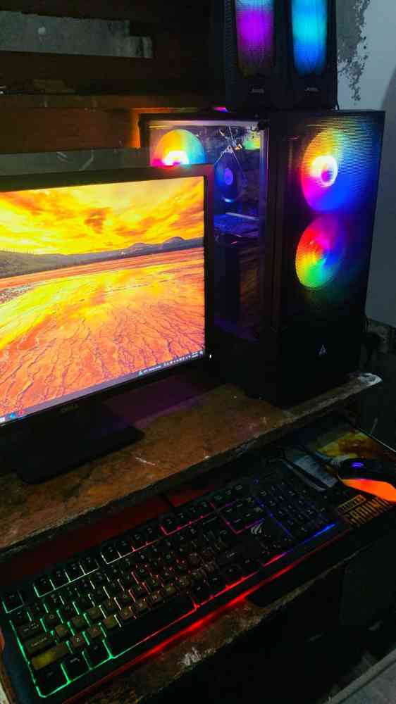 Desktop computer i5