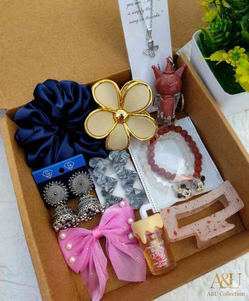 Gift box and ribbons rose's bouquet
