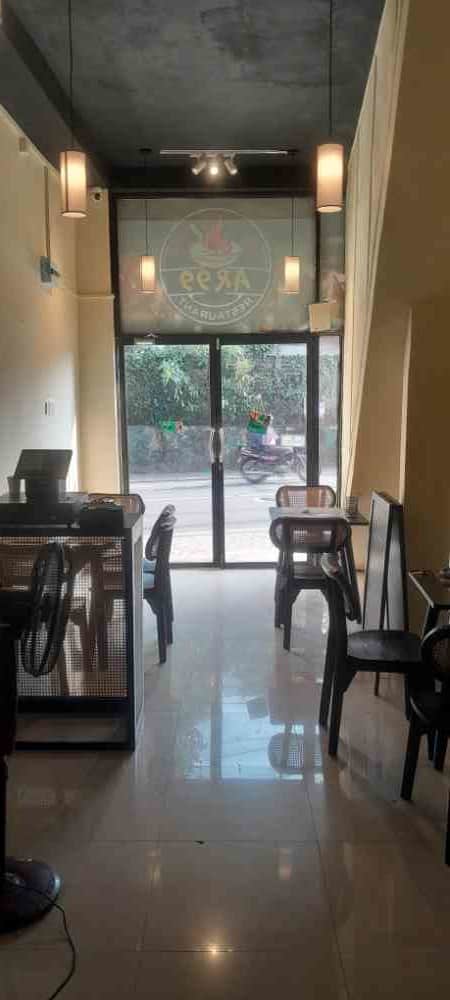 Well-Maintained commercial building in ethul kotte