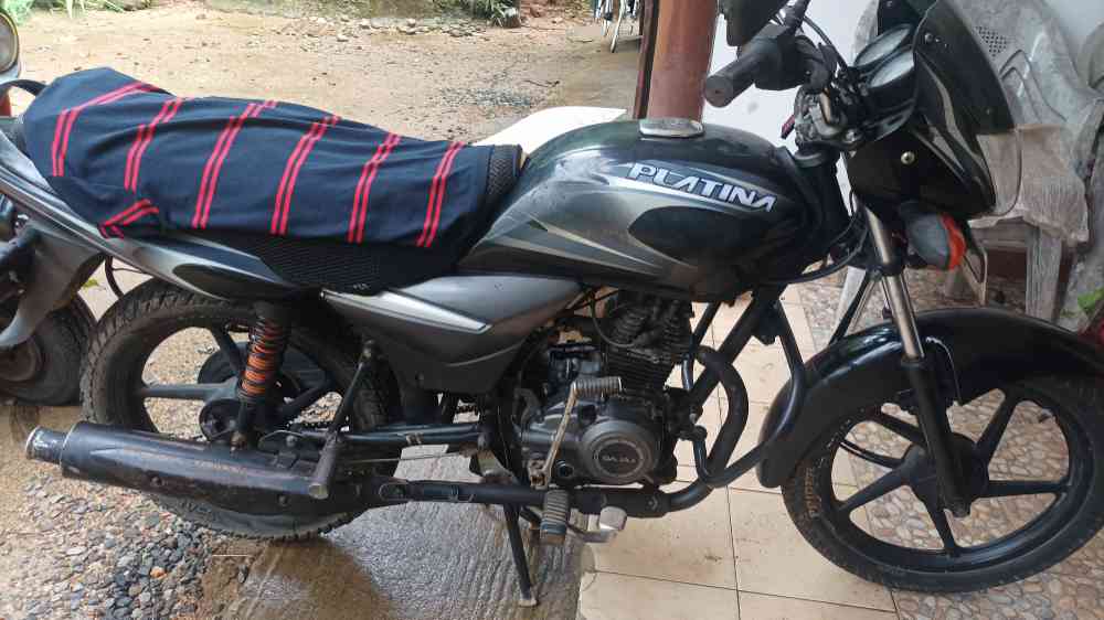 Bajaj platina 100