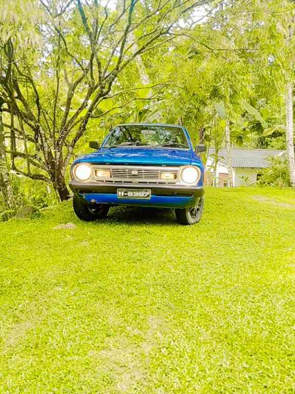 Nissan sunny b211