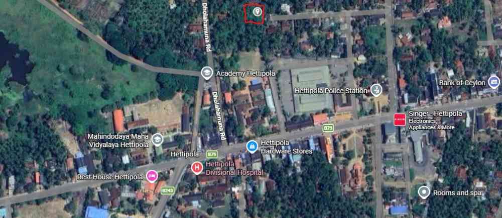 Residential land for sale in hettipola town center