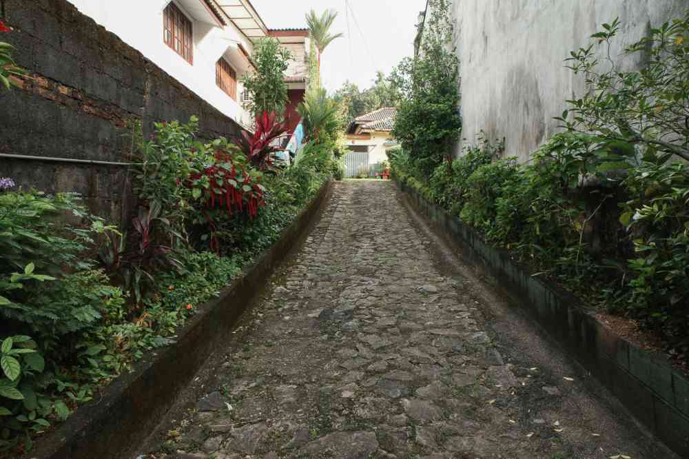 Land for sale in nawinna