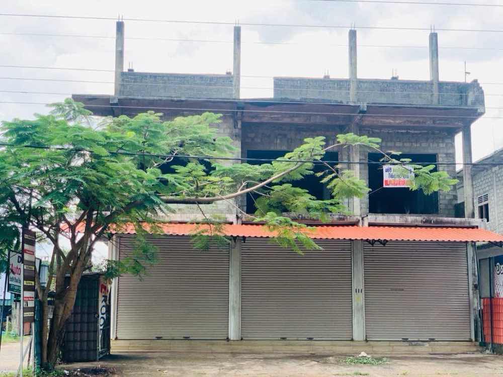 3 Floors house for immediate sale near negombo