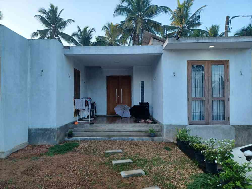 House for sale in delgoda