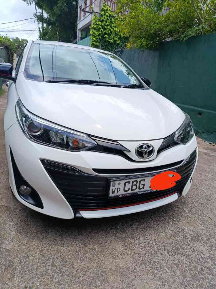 Toyota yaris ative S grade 2019