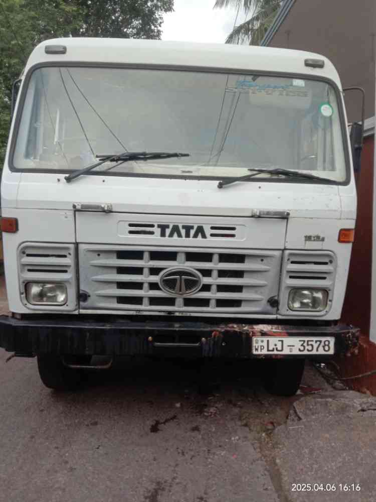 Tata tipper 1615