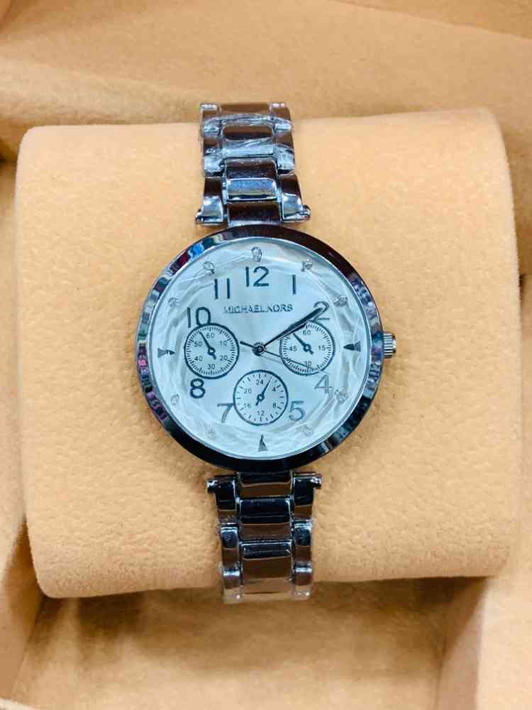 Luxury ladies watch