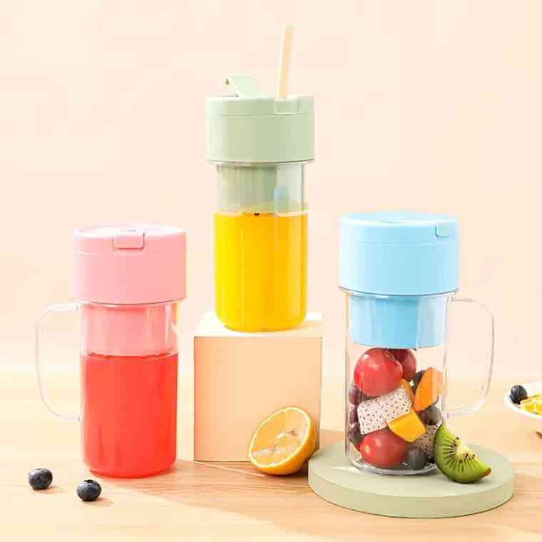 Portable juice blender