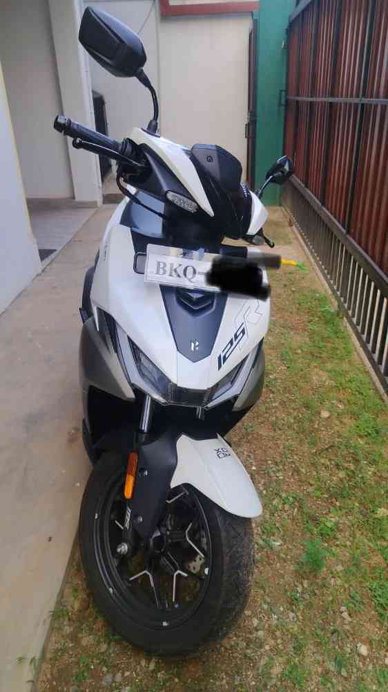 Hero xoom