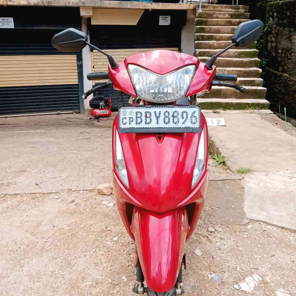 Hero honda pleasure scooter