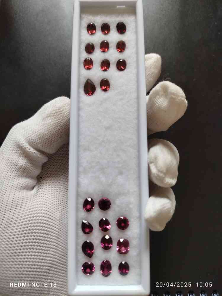 Natural red and pink garnets