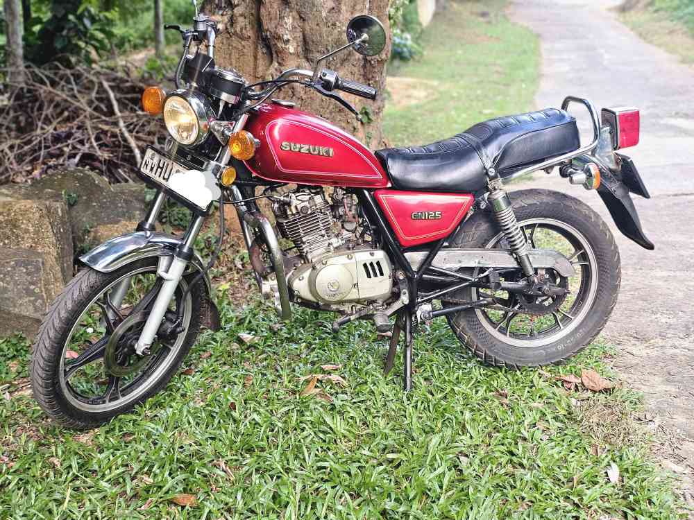 Suzuki GN125 japan