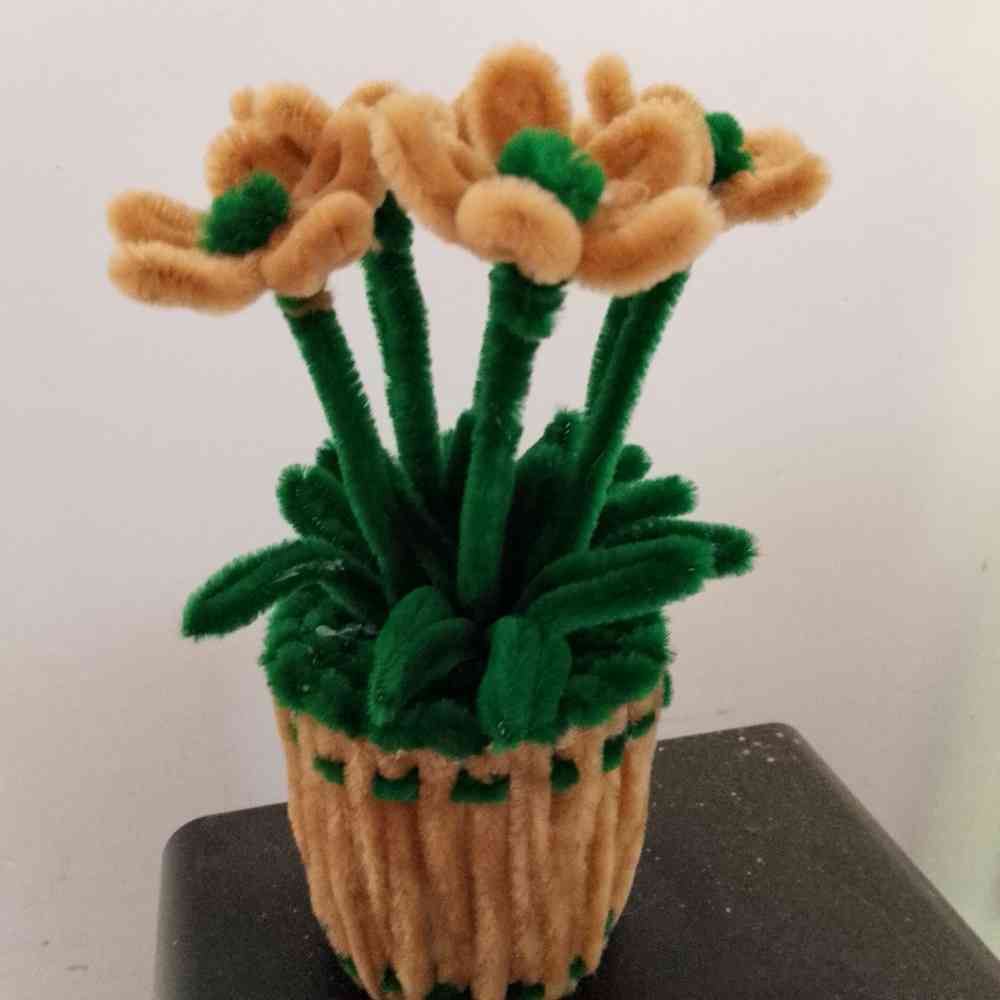 Artificial flower pots