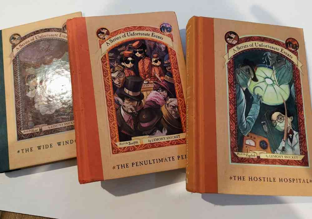 Series of unfortunate events books set: 3, 8, 12