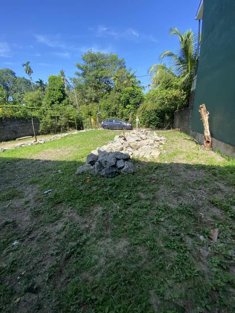 Land for sale in athurugiriya