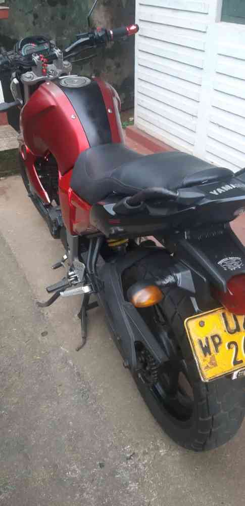Yamaha FZ S
